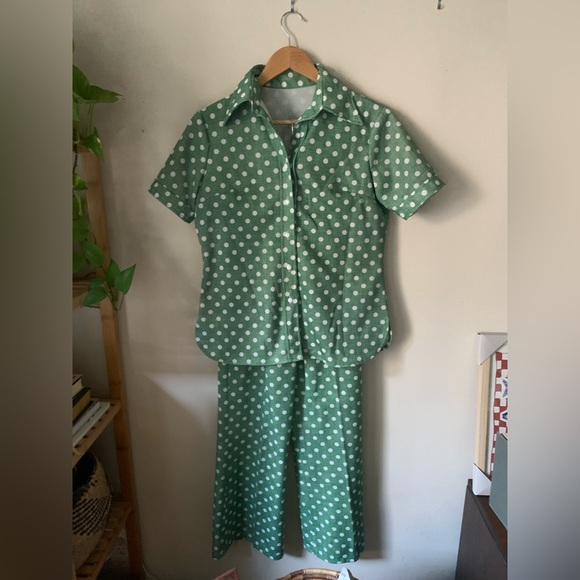 Jack Bryan Pants - ✨VINTAGE✨ Jack Bryan // 1970s Green Polka Dot Pant Set